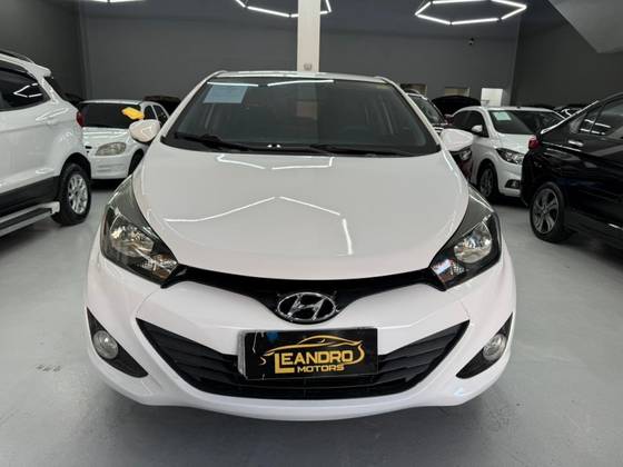 HYUNDAI HB20S 1.6 PREMIUM 16V FLEX 4P AUTOMÁTICO HYUNDAI HB20S 1.6 PREMIUM 16V FLEX 4P AUTOMÁTICO